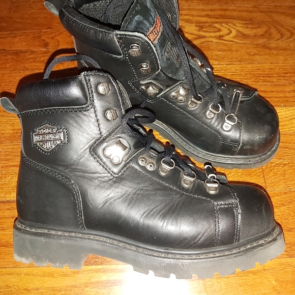 Harley Davidson Combat Style - Picture 2 of 5